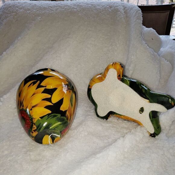 Seal & Vase  - Picture 4 of 5